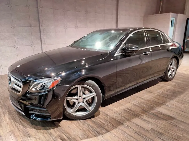 2016/17 Benz(賓士) W213 E300 黑 AMG 柏林之音 黑梣木飾板 超低價 - 2