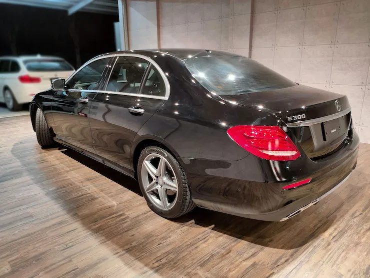 2016/17 Benz(賓士) W213 E300 黑 AMG 柏林之音 黑梣木飾板 超低價 - 3