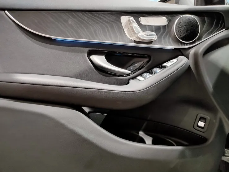 2016 Benz X253 GLC300 4MATIC 灰 AMG + 黑梣木 + 氣氛燈 - 9