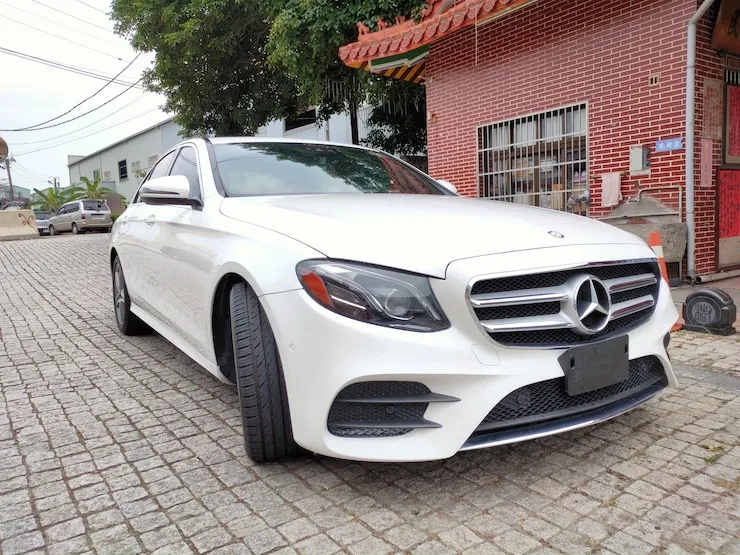 2016/17 Benz (賓士) E300 AMG Line 柏林 DESIGNO內裝