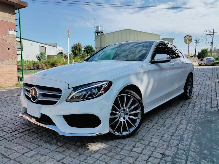 2015 Benz W205 C400 4MATIC AMG 23P 柏林 白/紅皮椅