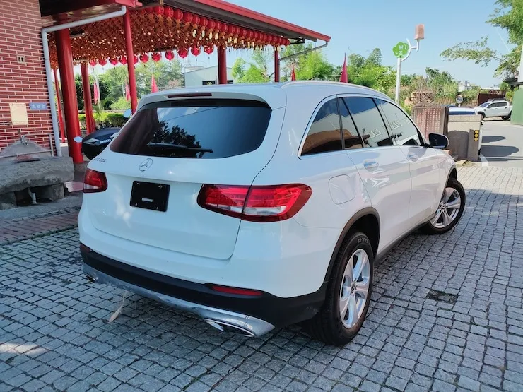 2018 Benz(賓士) X253 GLC300 白 原廠 Apple Carplay - 3