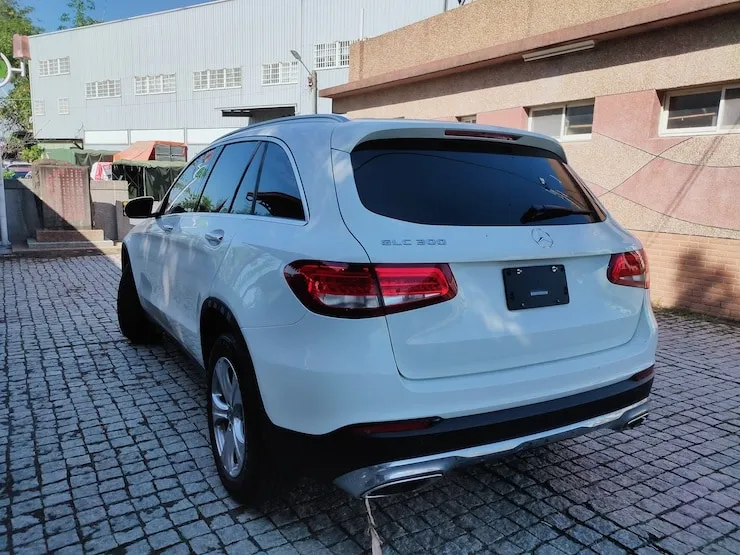 2018 Benz(賓士) X253 GLC300 白 原廠 Apple Carplay - 4