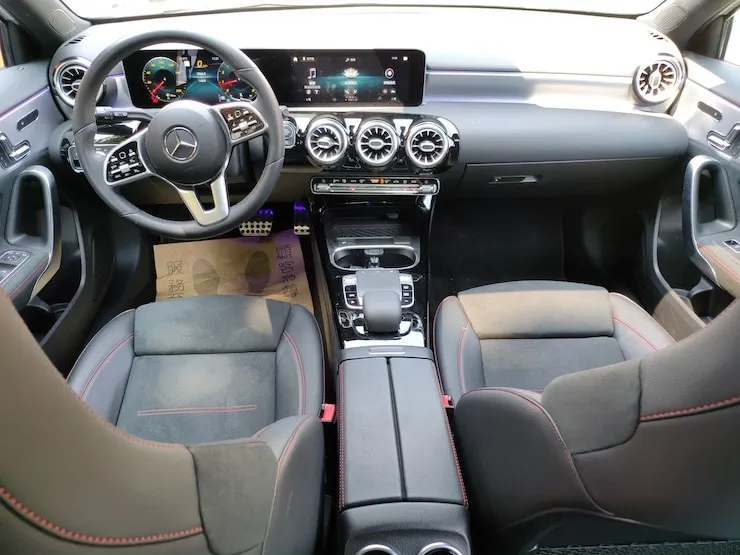 2020 賓士 Benz W177 A250 4MATIC AMG 白色 - 8