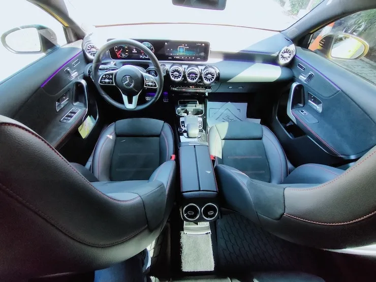 2019 Benz A250 4MATIC AMG 自動跟車 + 19吋鋁圈 賽道黃 - 9