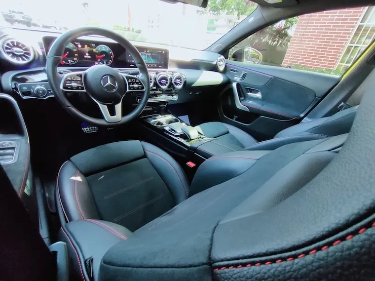 2019 Benz A250 4MATIC AMG 自動跟車 + 19吋鋁圈 賽道黃 - 10