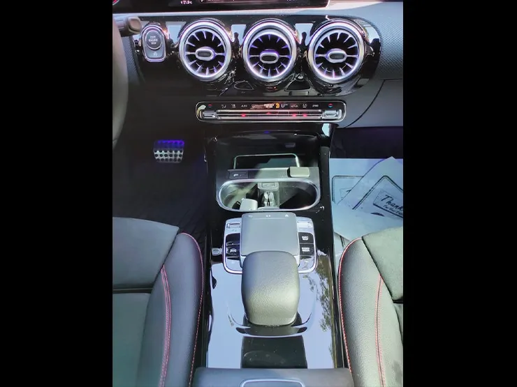2019 Benz A250 4MATIC AMG 自動跟車 + 19吋鋁圈 賽道黃 - 14