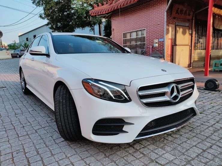 2017 賓士 Benz W213 E300 AMG 白 超值價 168 萬