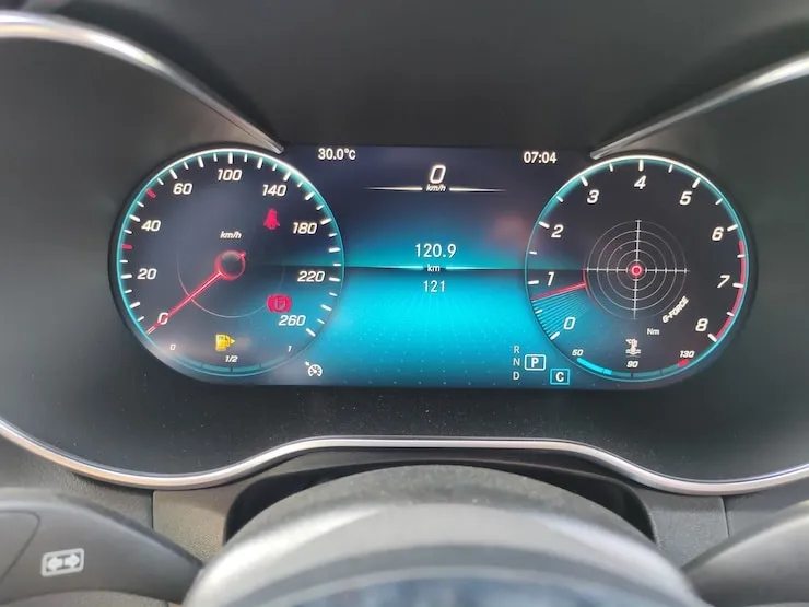 2021式 Benz GLC300 Coupe 4MATIC 白 紅內裝 M264引擎 外匯全新車 - 13