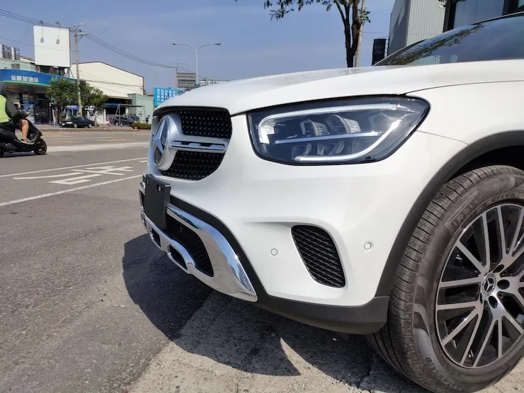 2021式 Benz GLC300 Coupe 4MATIC 白 紅內裝 M264引擎 外匯全新車 - 3