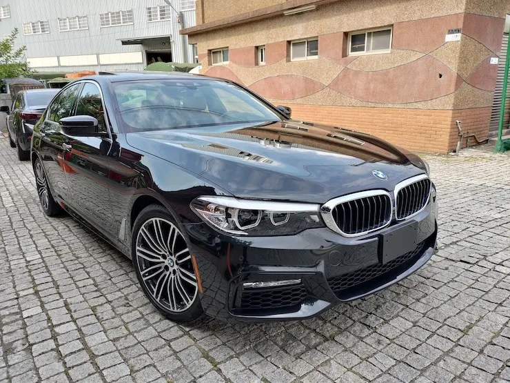 2017 BMW 530i M Sport xDrive 5AS 駕駛輔助系統 + HUD