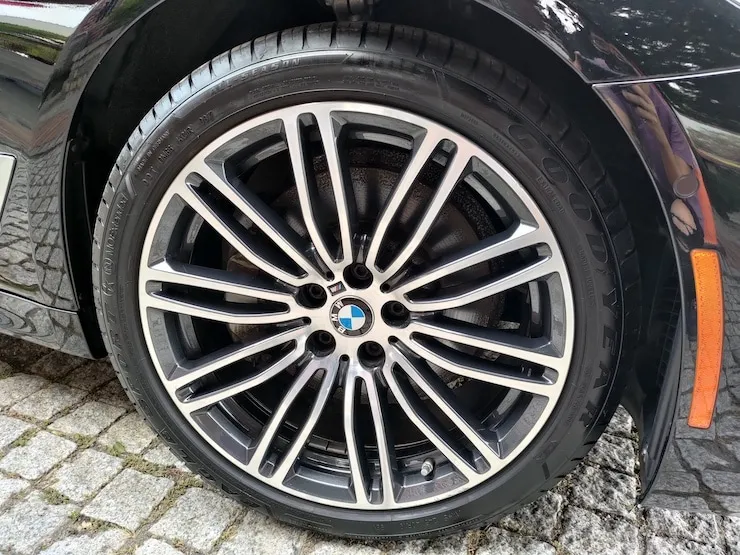 2017 BMW 530i M Sport xDrive 5AS 駕駛輔助系統 + HUD - 5