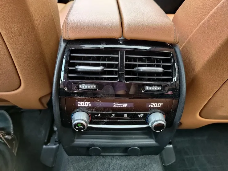 2017 BMW 530i M Sport xDrive 5AS 駕駛輔助系統 + HUD - 10