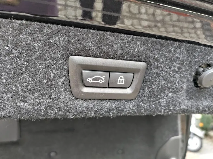 2017 BMW 530i M Sport xDrive 5AS 駕駛輔助系統 + HUD - 11