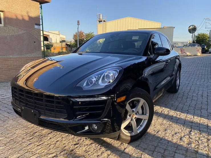 2017 Porsche Macan Lite Package 動態轉向頭燈 + BOSE音響 黑色