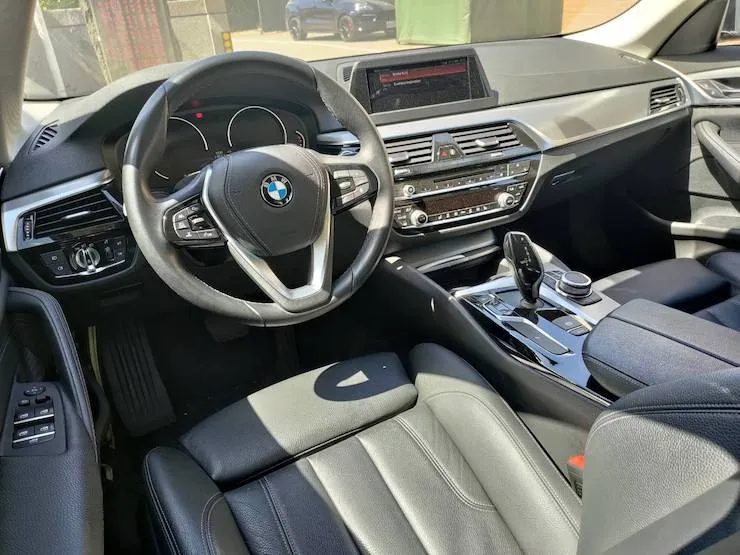2018 BMW G31 5 30i Touring 5AT 旅行車 - 7