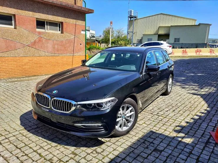 2018 BMW G31 5 30i Touring 5AT 旅行車