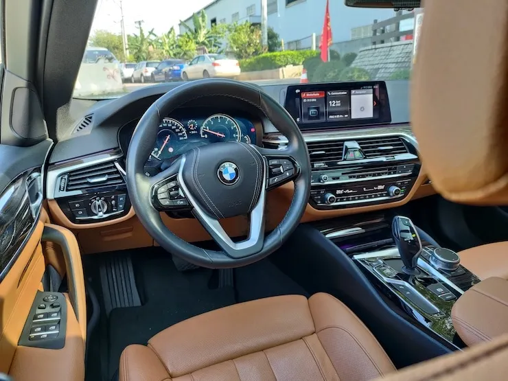2018 BMW G31 5 30i Touring 5AT 旅行車 + 遙控停車 - 13