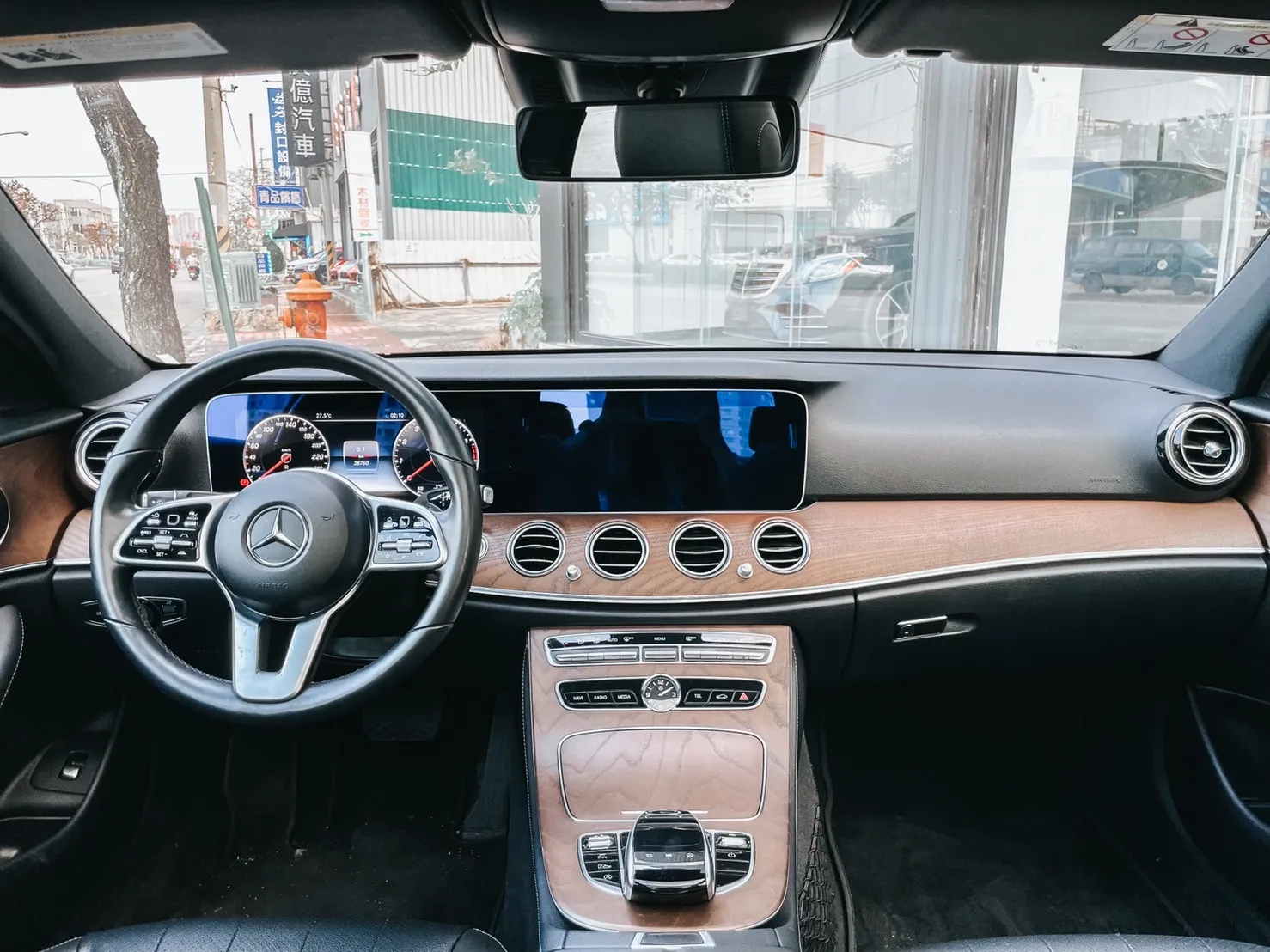 2018/19 Benz E300 AMG 高配 P20 360環景 全景天窗 - 12
