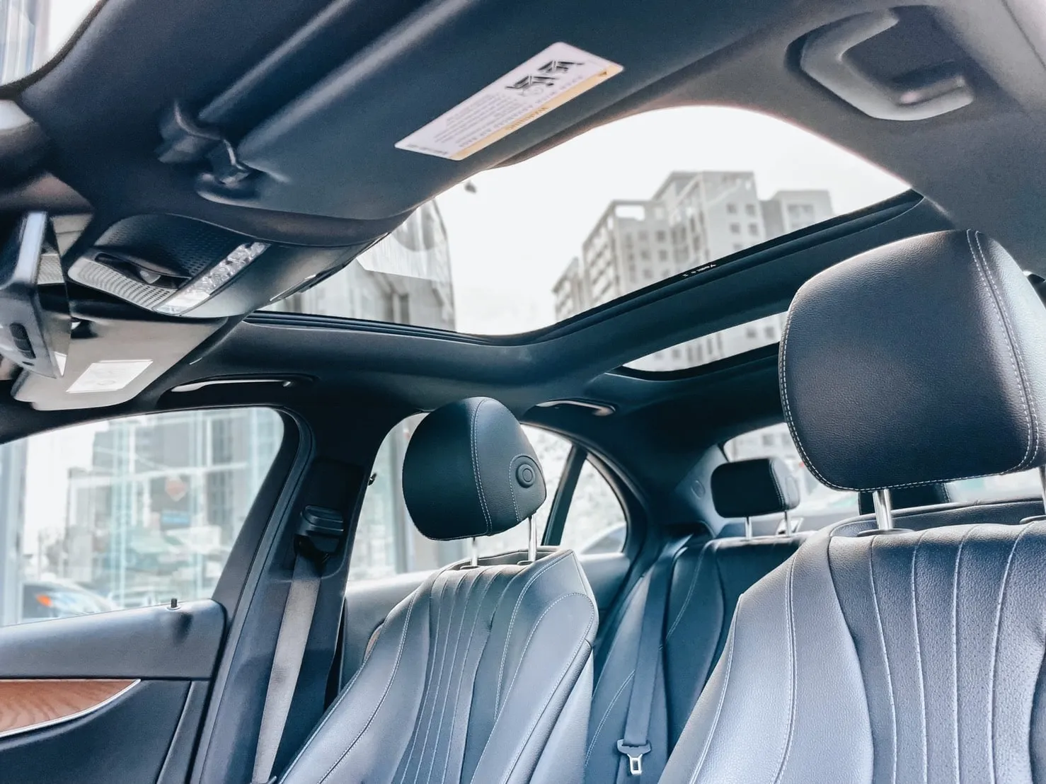 2018/19 Benz E300 AMG 高配 P20 360環景 全景天窗 - 11