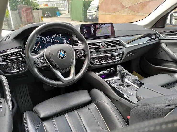 2018 BMW G31 5 30i Touring 5AT 旅行車 + 全景天窗 - 10