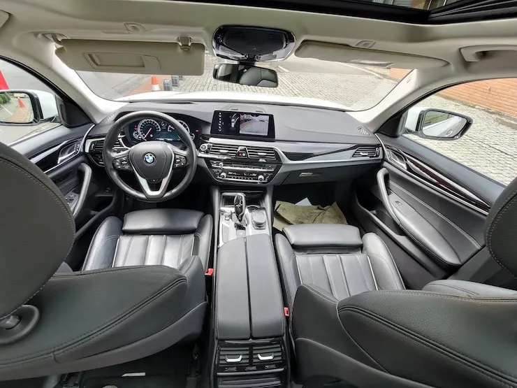 2018 BMW G31 5 30i Touring 5AT 旅行車 + 全景天窗 - 9