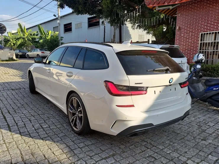 2020 BMW G21 M340i Touring 5AU + H/K音響 + 雷射頭燈 - 4