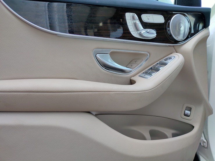 2016/17 Benz X253 GLC300 23P & 抬頭顯示器 白 超高配備