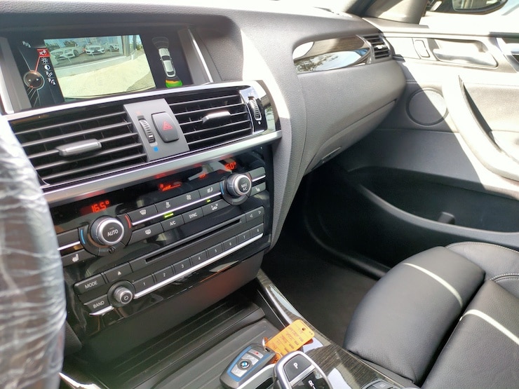 2016 BMW F26 X4 28i M-SPORT套件 抬頭顯示器 碳黑金屬色