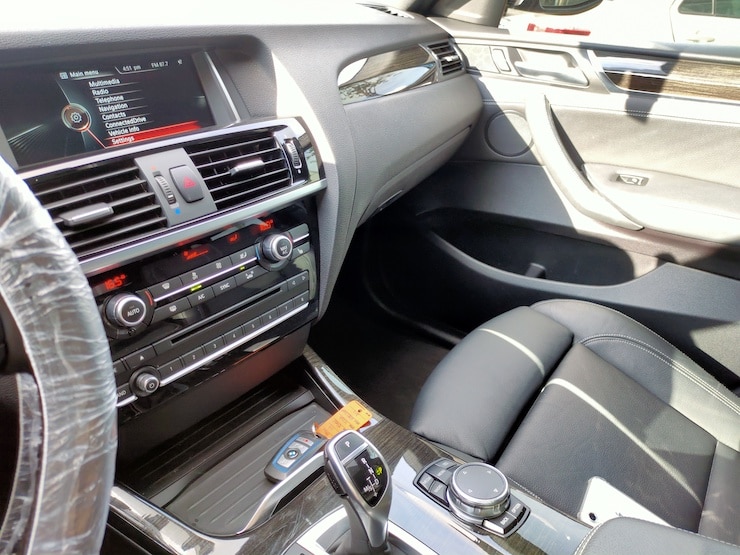2016 BMW F26 X4 28i M-SPORT套件 抬頭顯示器 碳黑金屬色