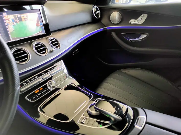 2016/17 Benz(賓士) W213 E300 黑 AMG 黑梣木飾板 柏林之音