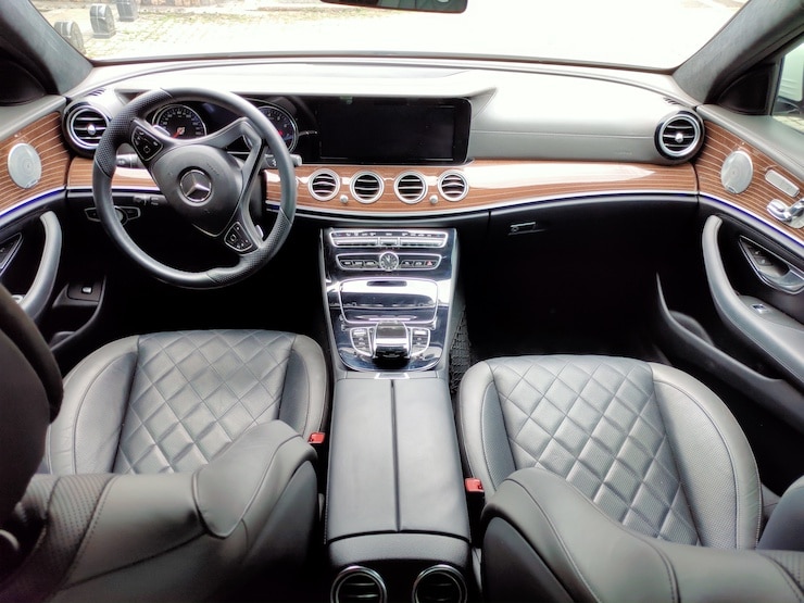 2016/17 Benz (賓士) E300 AMG Line 柏林 DESIGNO內裝